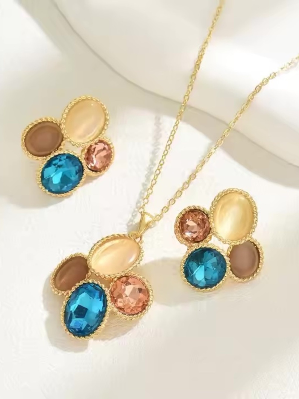 Gold Tone Statement Jewelry Set Multicolor Crystal Pendant Necklace & Earrings